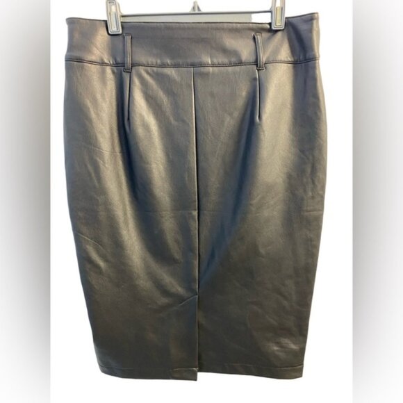 Dresses & Skirts - Reitmans Signature Black Pleather Skirt With Pockets Zip Button Closure Size 12